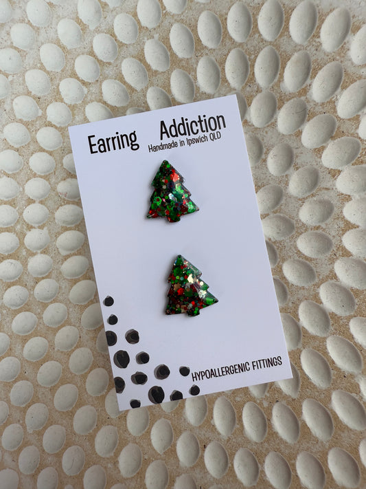 Christmas tree studs 20mm green red